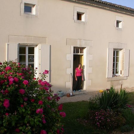 Chambres D'Hotes L'En Haut Des Vignes Merignac  Exterior photo